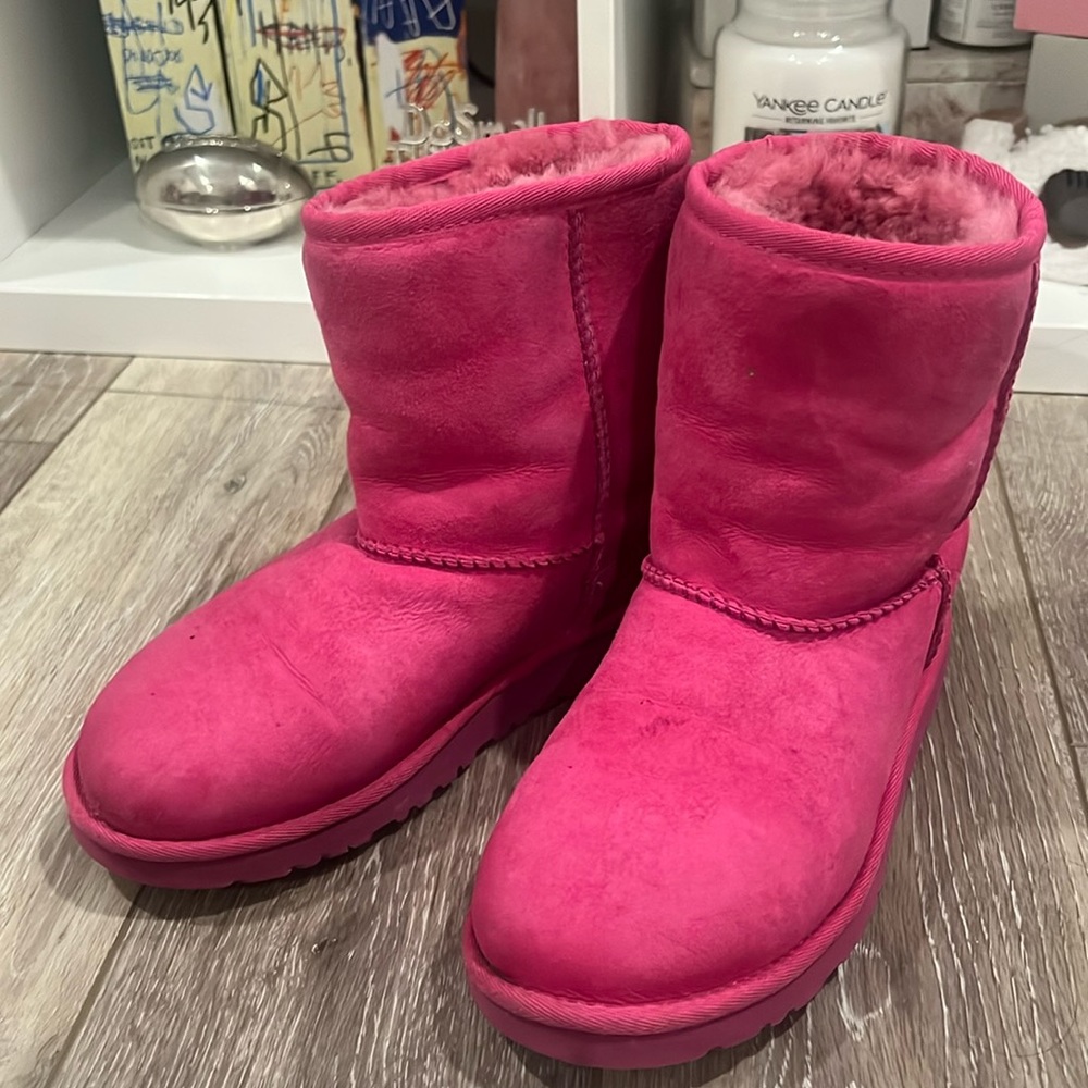 Pink Uggs